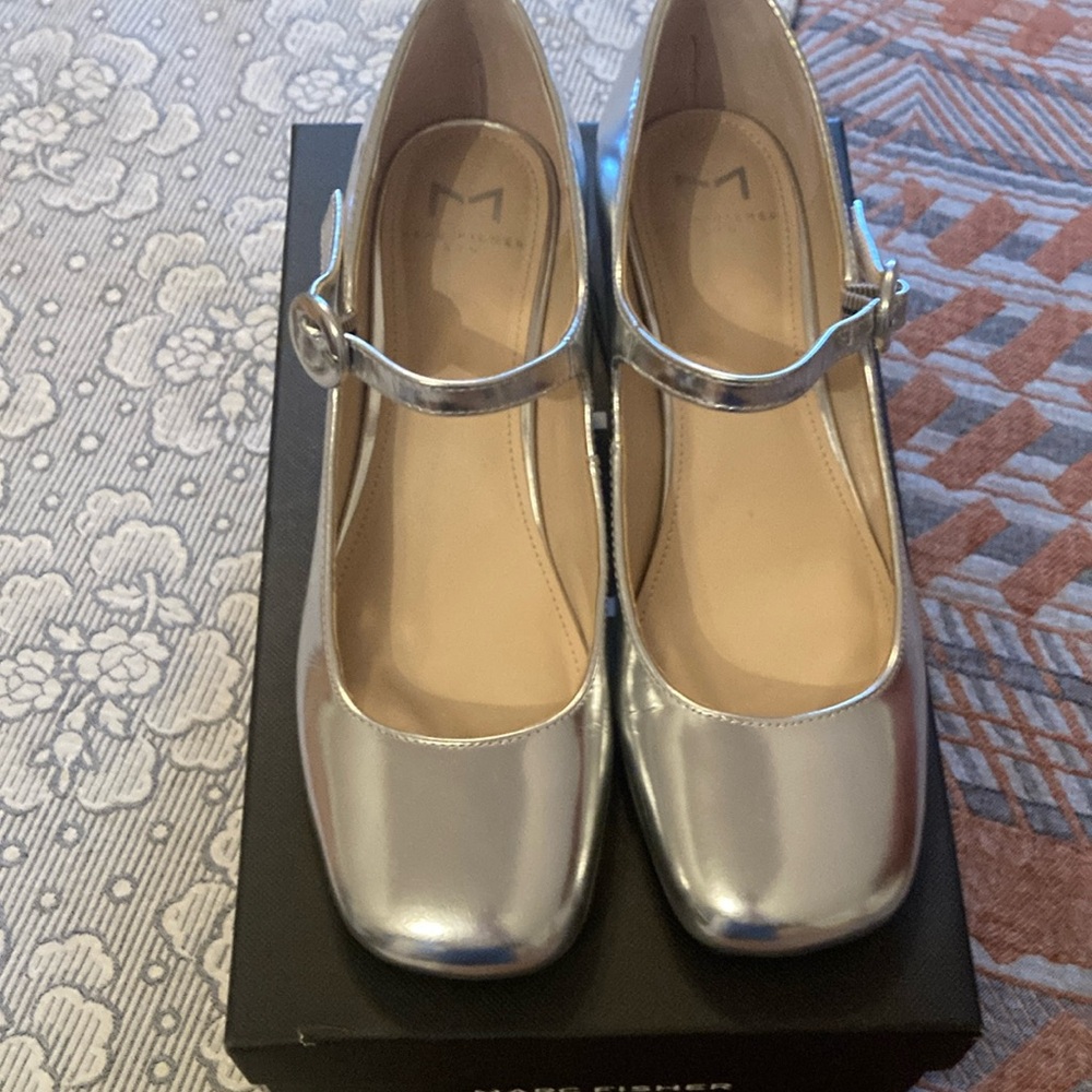 Marc Fisher Silver Mary Jane Heels size 6,5